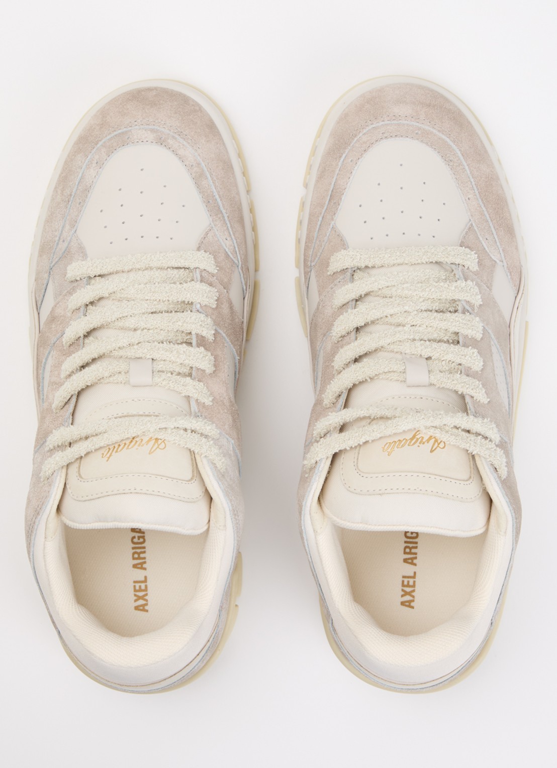 Axel Arigato Area Lo sneaker van suède - detail 5 lichtgrijs