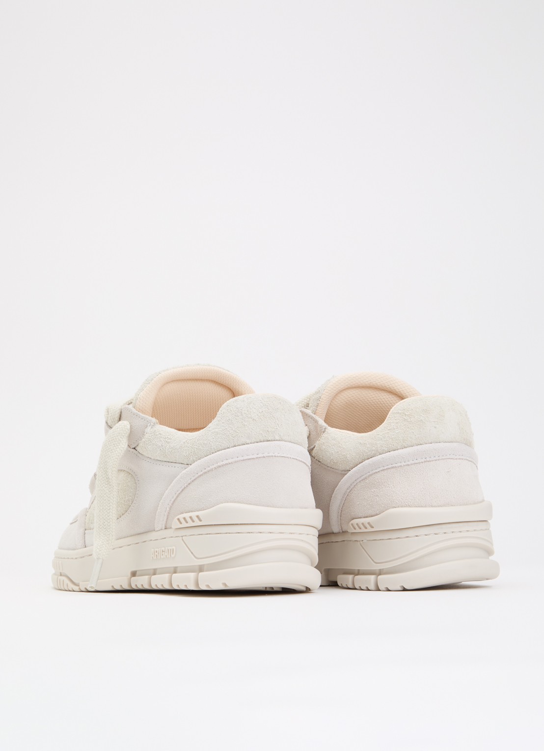 Axel Arigato Area Loop sneaker van suède - achterkant 4 beige