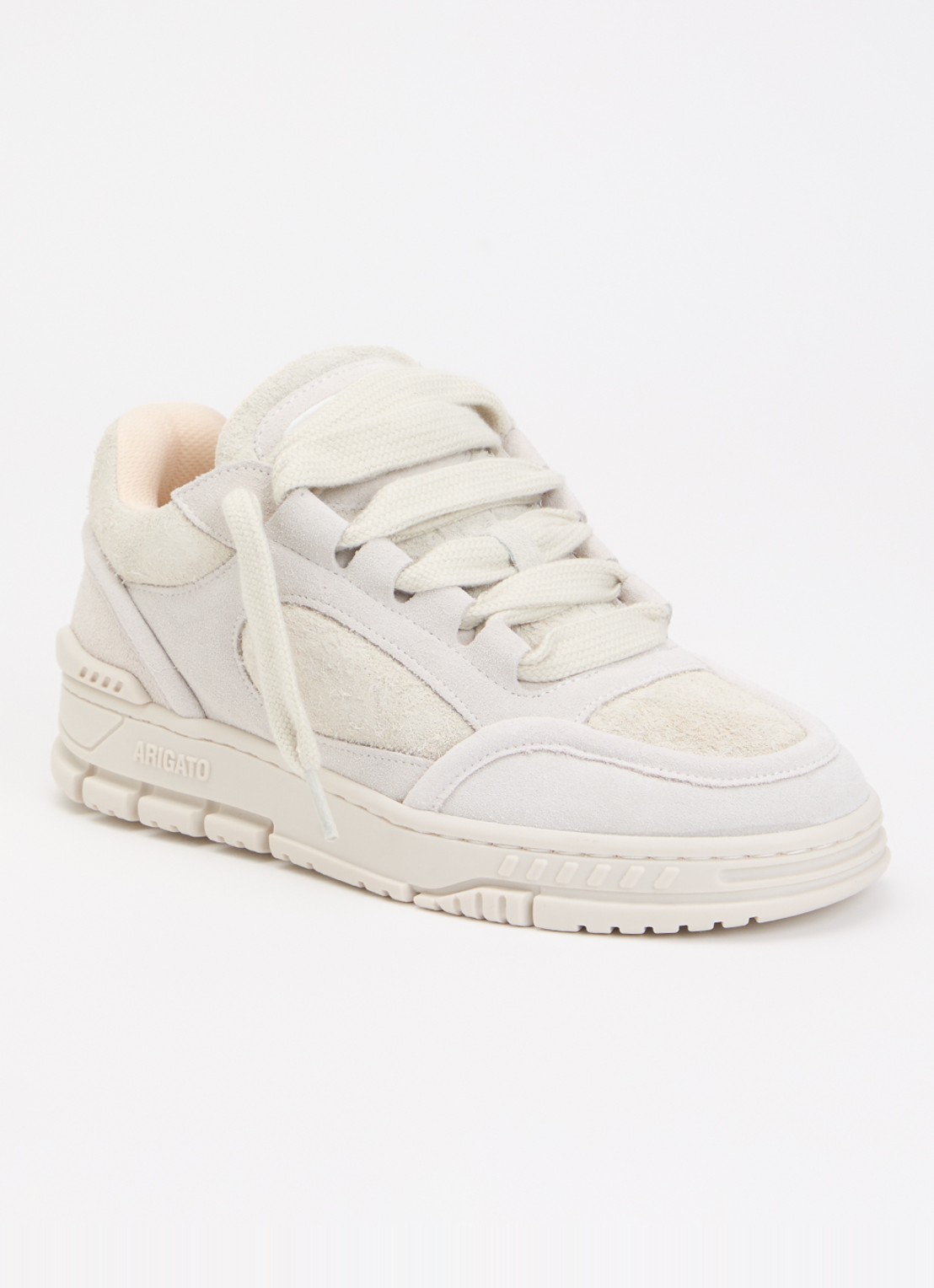 Axel Arigato Area Loop sneaker van suède - voorkant 5 beige