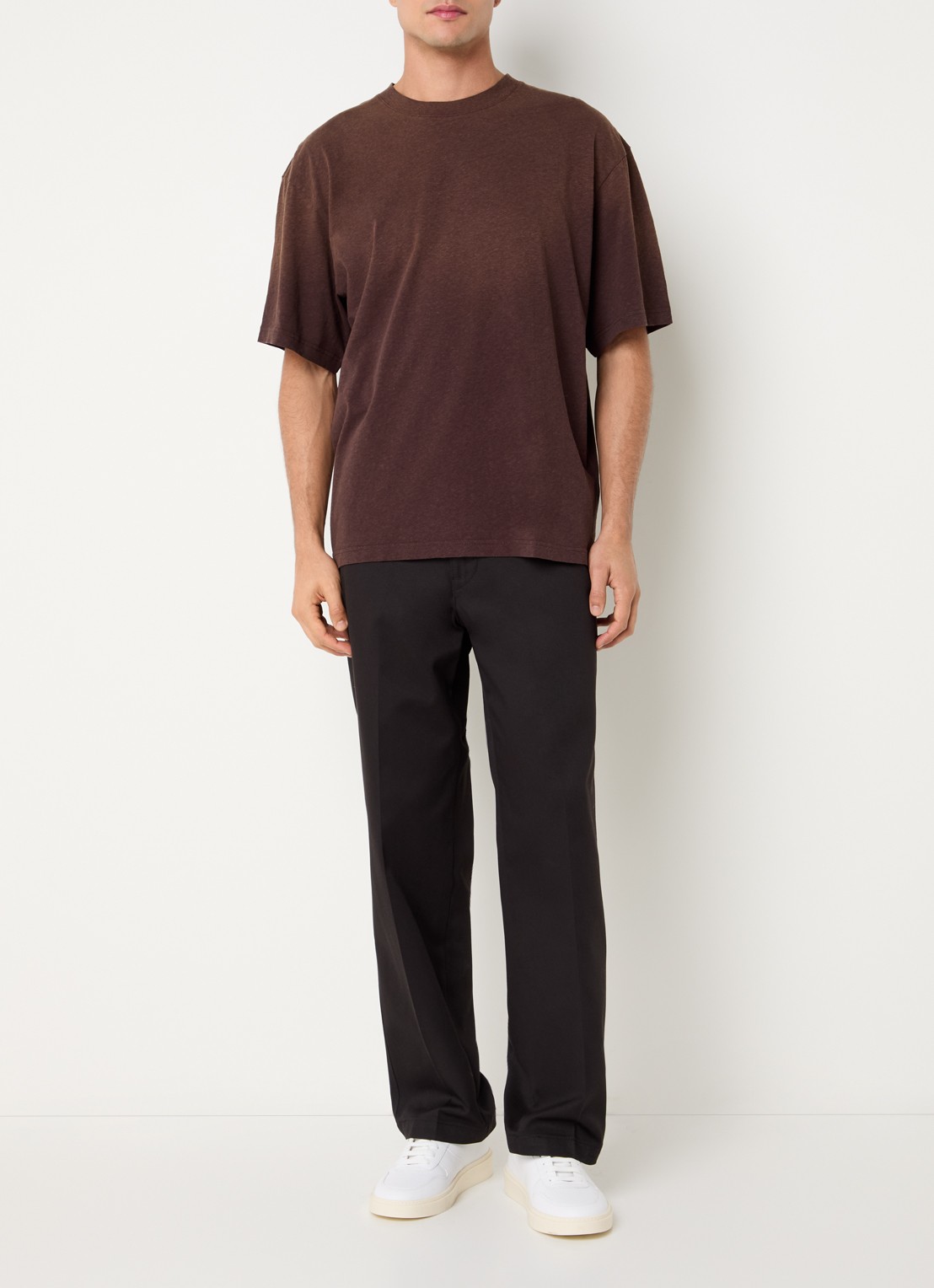 Axel Arigato Bubble T-shirt met backprint - voorkant 2 donkerbruin