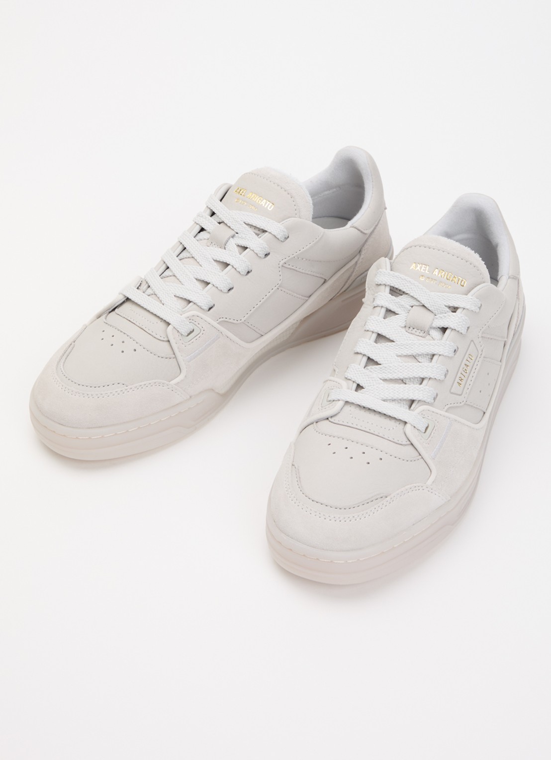 Axel Arigato Clay sneaker van leer met details van suède - detail lichtgrijs
