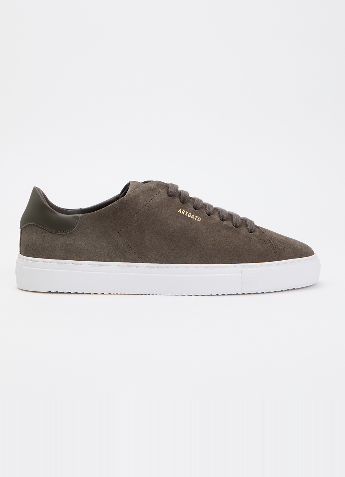 Axel Arigato Clean 90 sneaker van suède met logo - voorkant donkerbruin