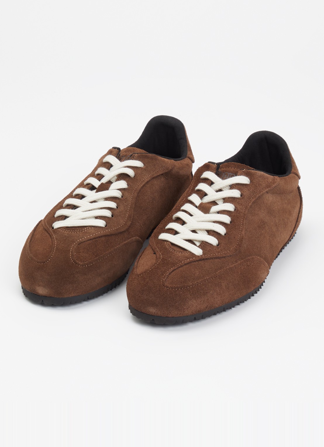 Axel Arigato Daze Runner sneaker van suède - detail donkerbruin