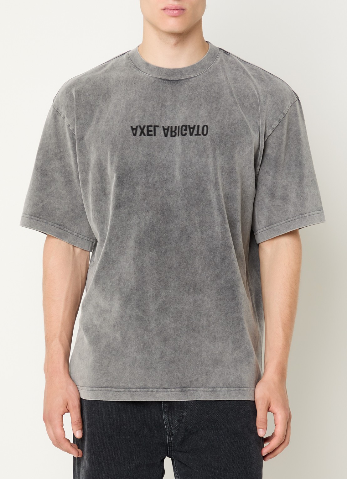 Axel Arigato Distort T-shirt met logoprint - detail zwart