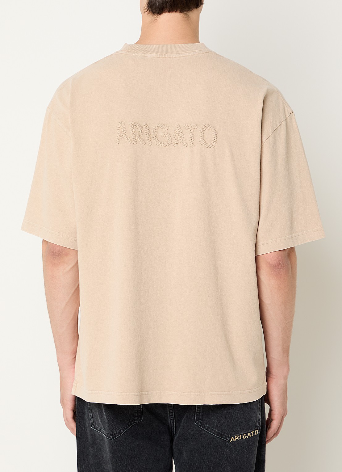 Axel Arigato Hayden T-shirt met logoborduring - achterkant beige