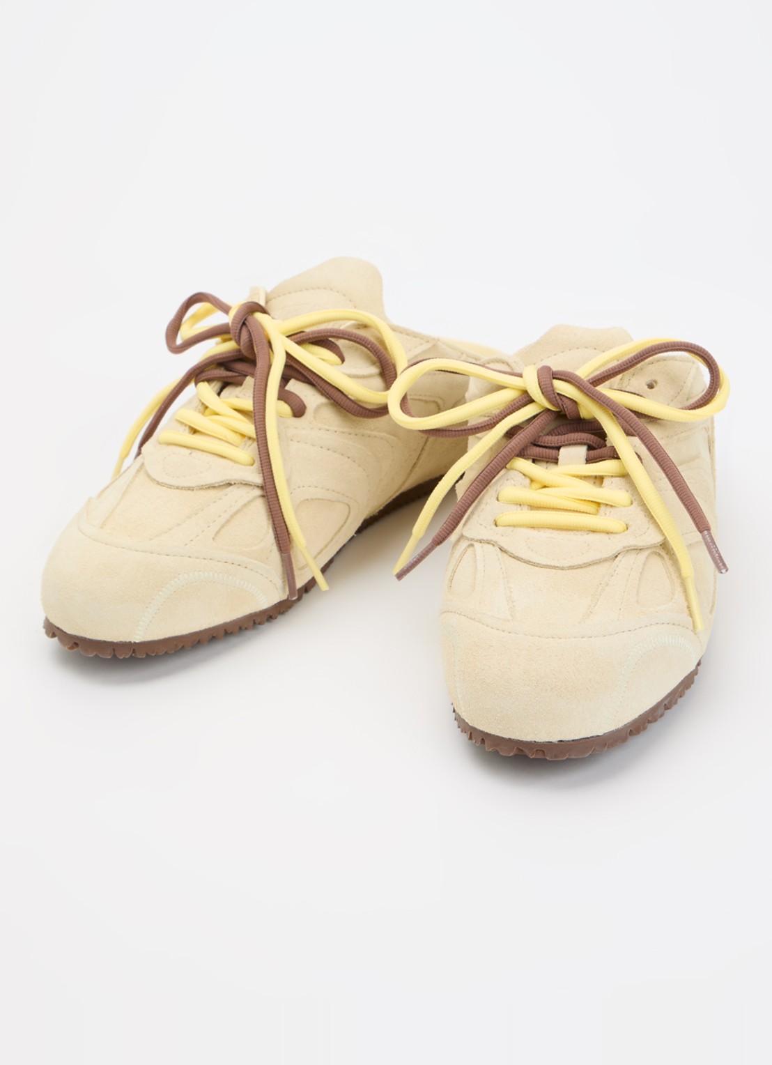 Axel Arigato Slow Mule sneakers van suède - detail 3 lichtgeel
