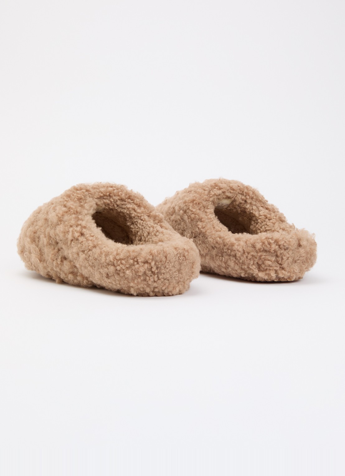 Axel Arigato Snail Shearling muiltje van teddy - achterkant 2 gebroken wit