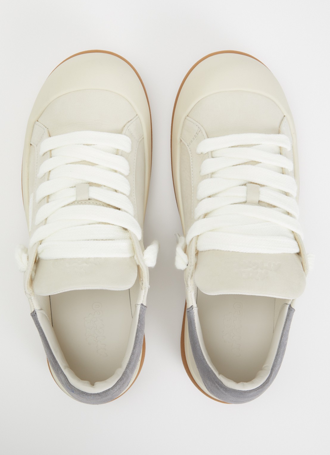 Axel Arigato Squish sneaker van nubuck - detail 4 beige