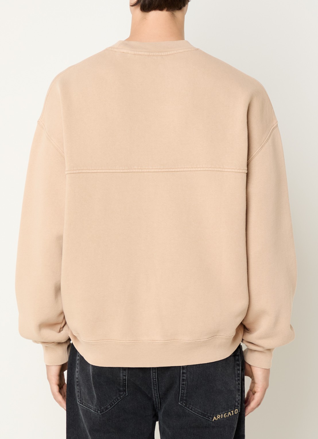 Axel Arigato Sweater met logoborduring - achterkant camel