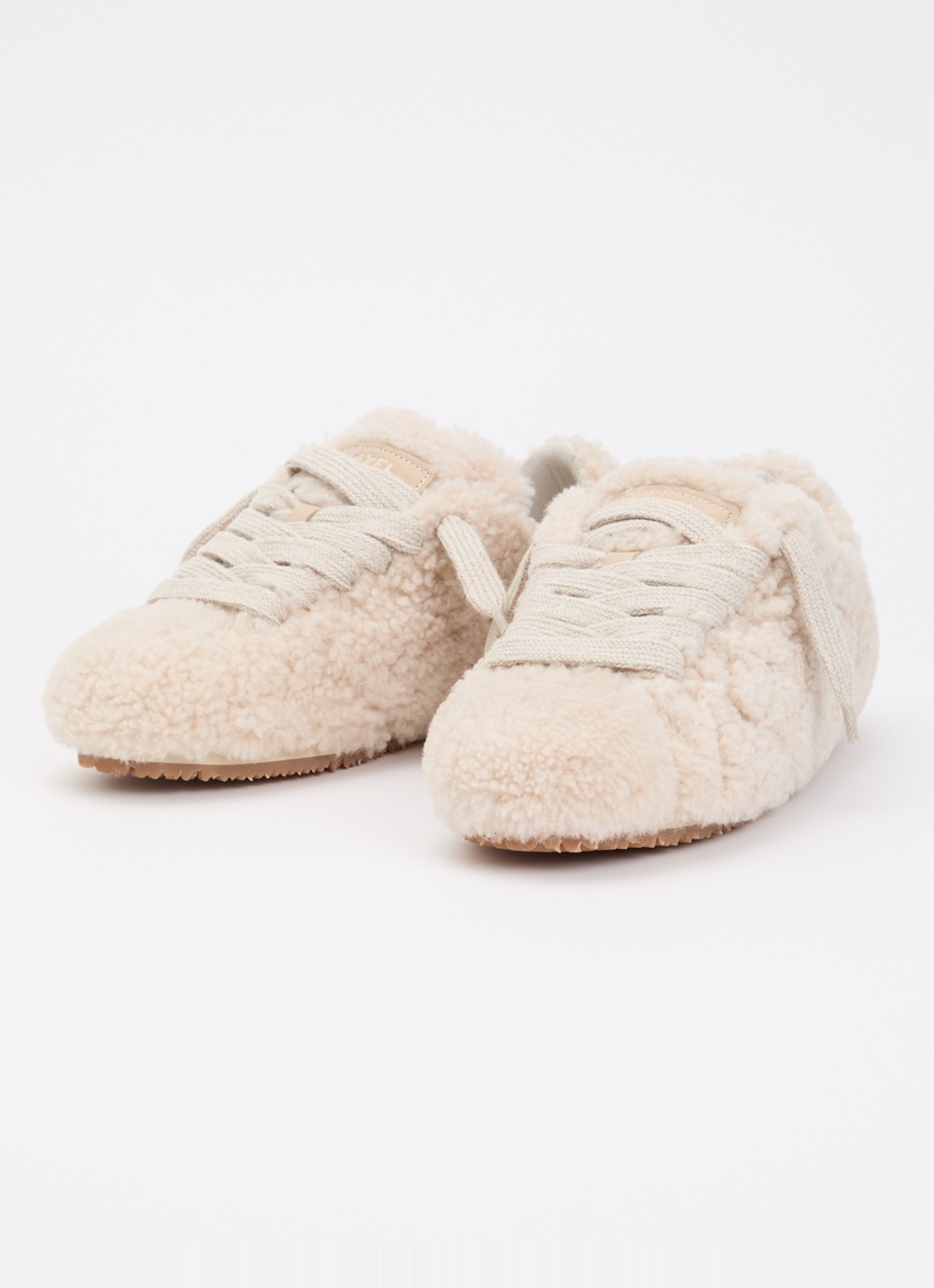 Axel Arigato Tact Shearling sneaker van teddy - detail 3 beige