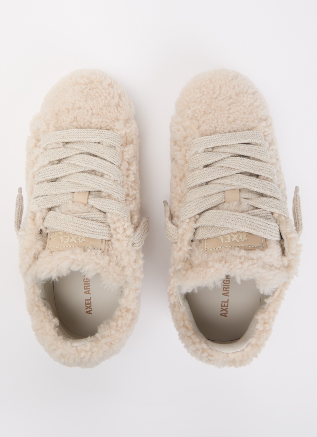 Axel Arigato Tact Shearling sneaker van teddy - detail 4 beige