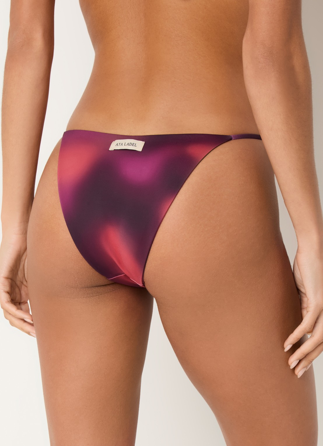 Aya Label The Iris tanga bikinislip - achterkant paars