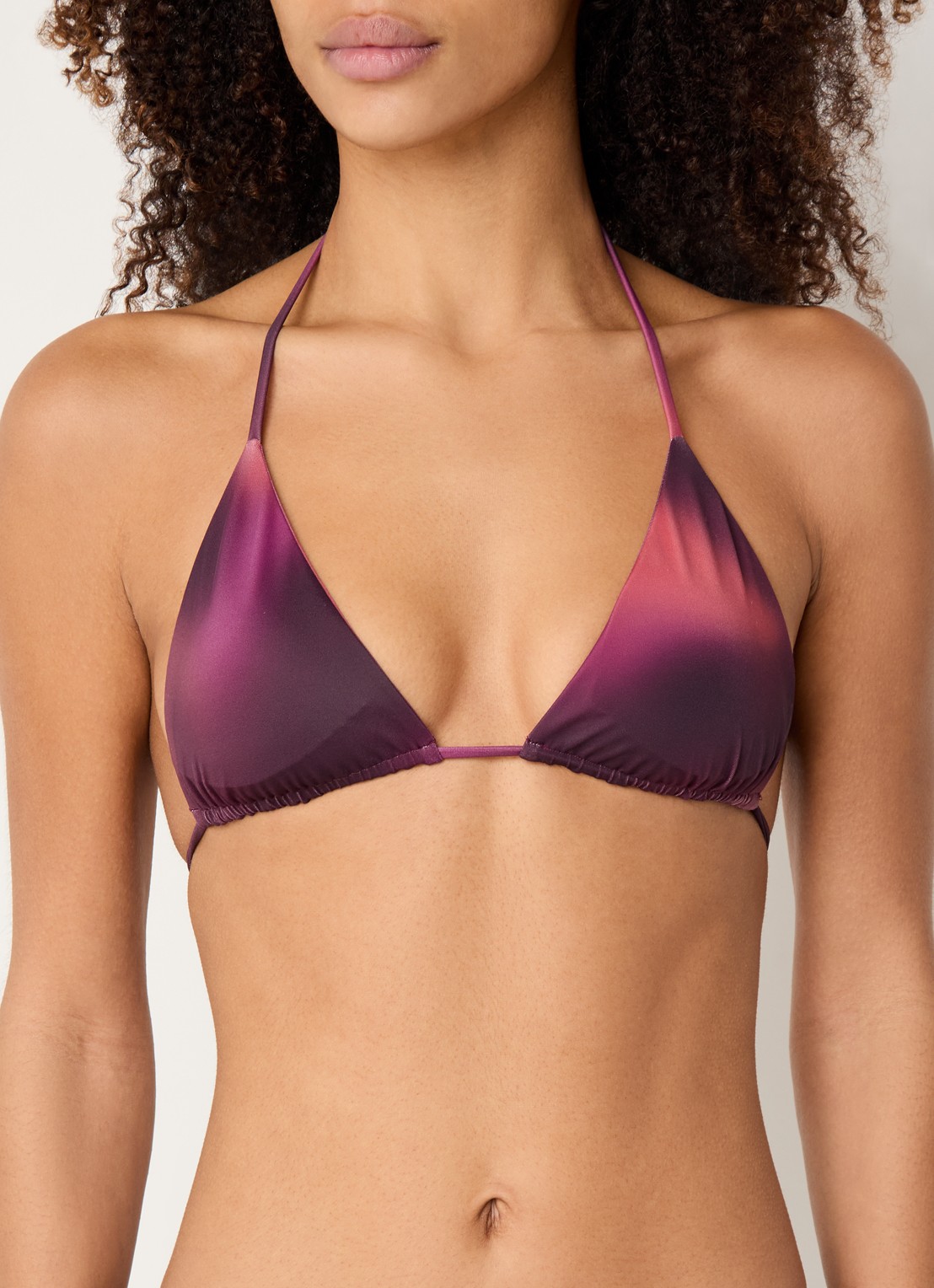 Aya Label The Iris triangel bikinitop met uitneembare vulling - detail aubergine
