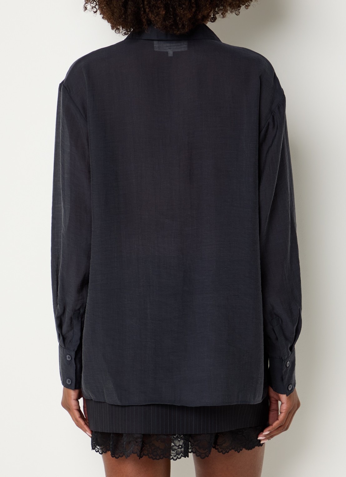 ba&sh Bao semi-transparante blouse met klepzakken - achterkant 4 donkerblauw