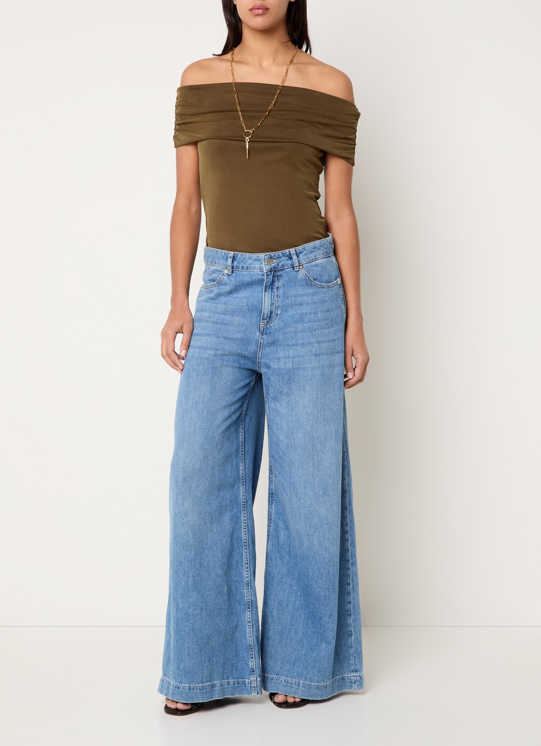 ba&sh Bene ribgebreide off shoulder top - voorkant 3 mosgroen
