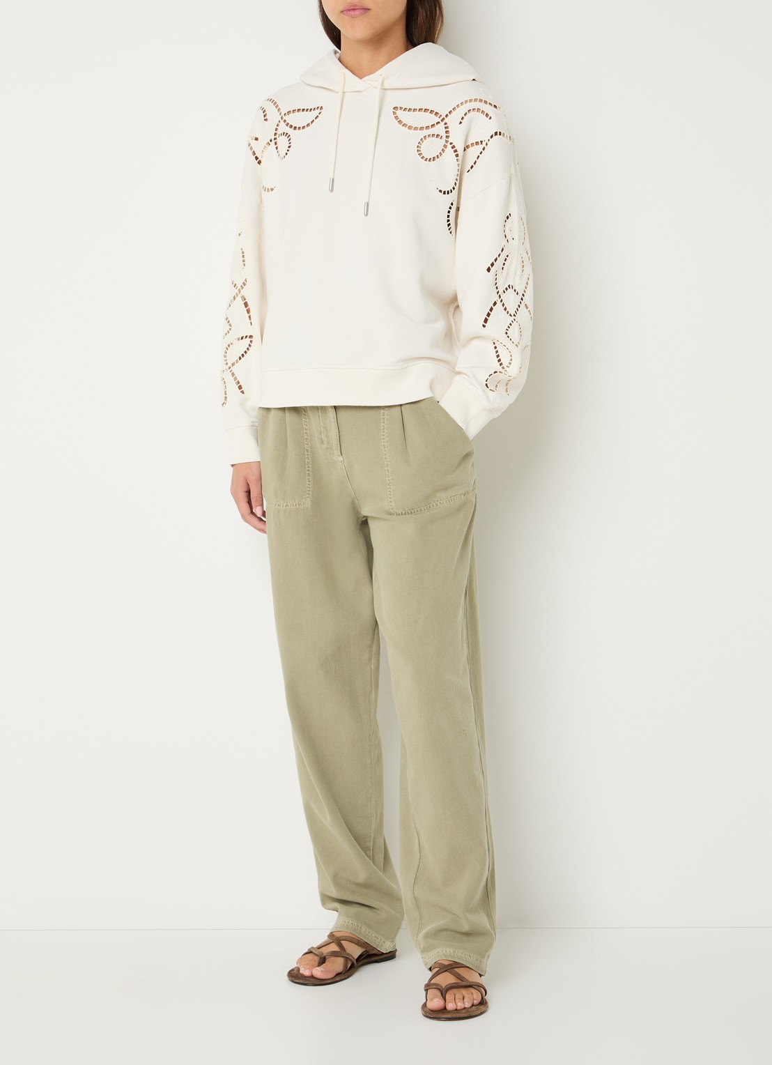ba&sh Beni hoodie met opengewerkt dessin - voorkant 4 gebroken wit