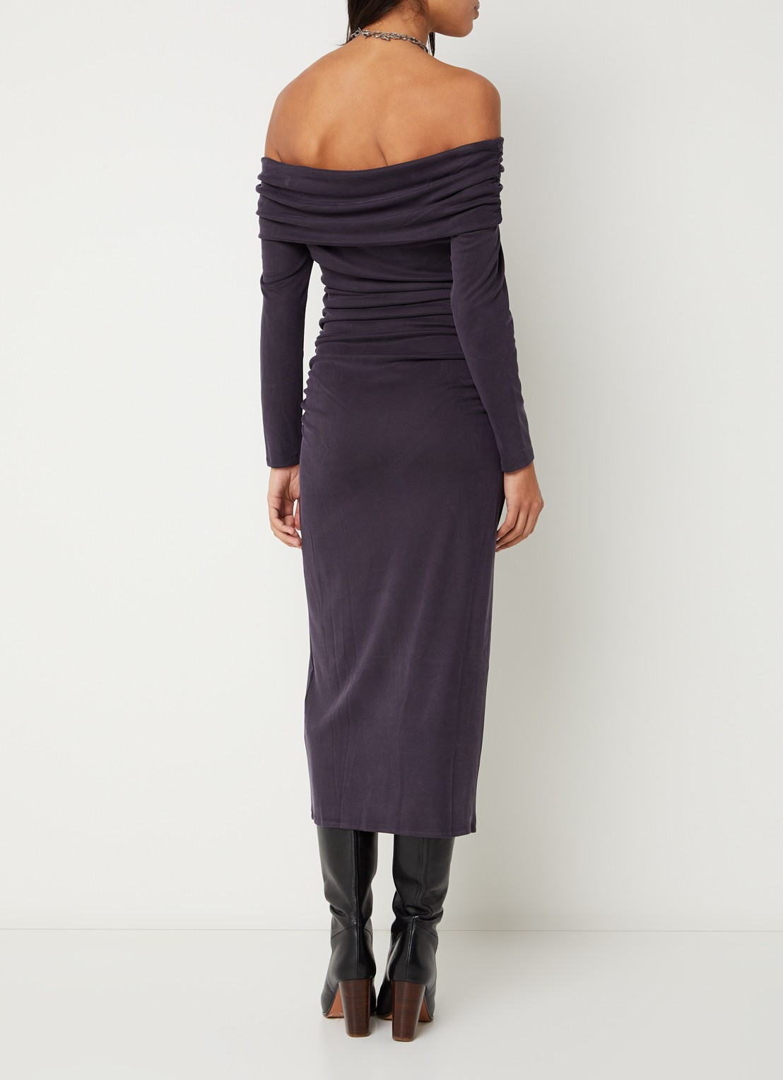 ba&sh Bettina ribgebreide off shoulder jurk  - achterkant 4 indigo