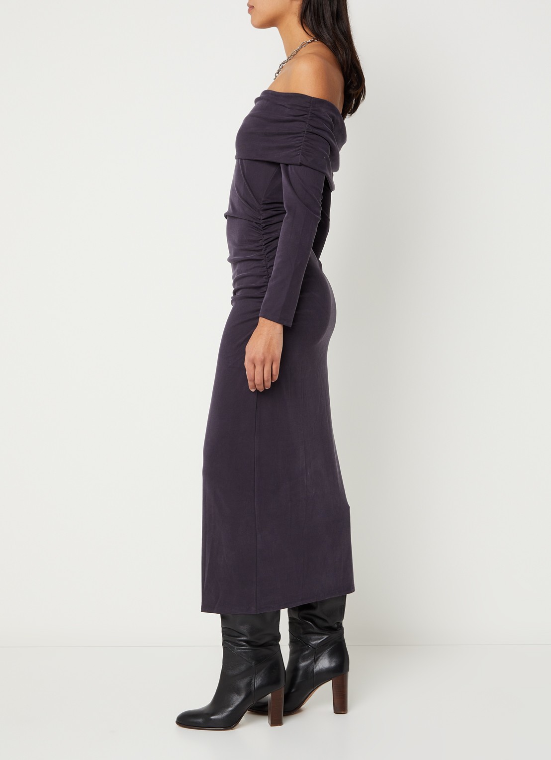 ba&sh Bettina ribgebreide off shoulder jurk  - voorkant 2 indigo