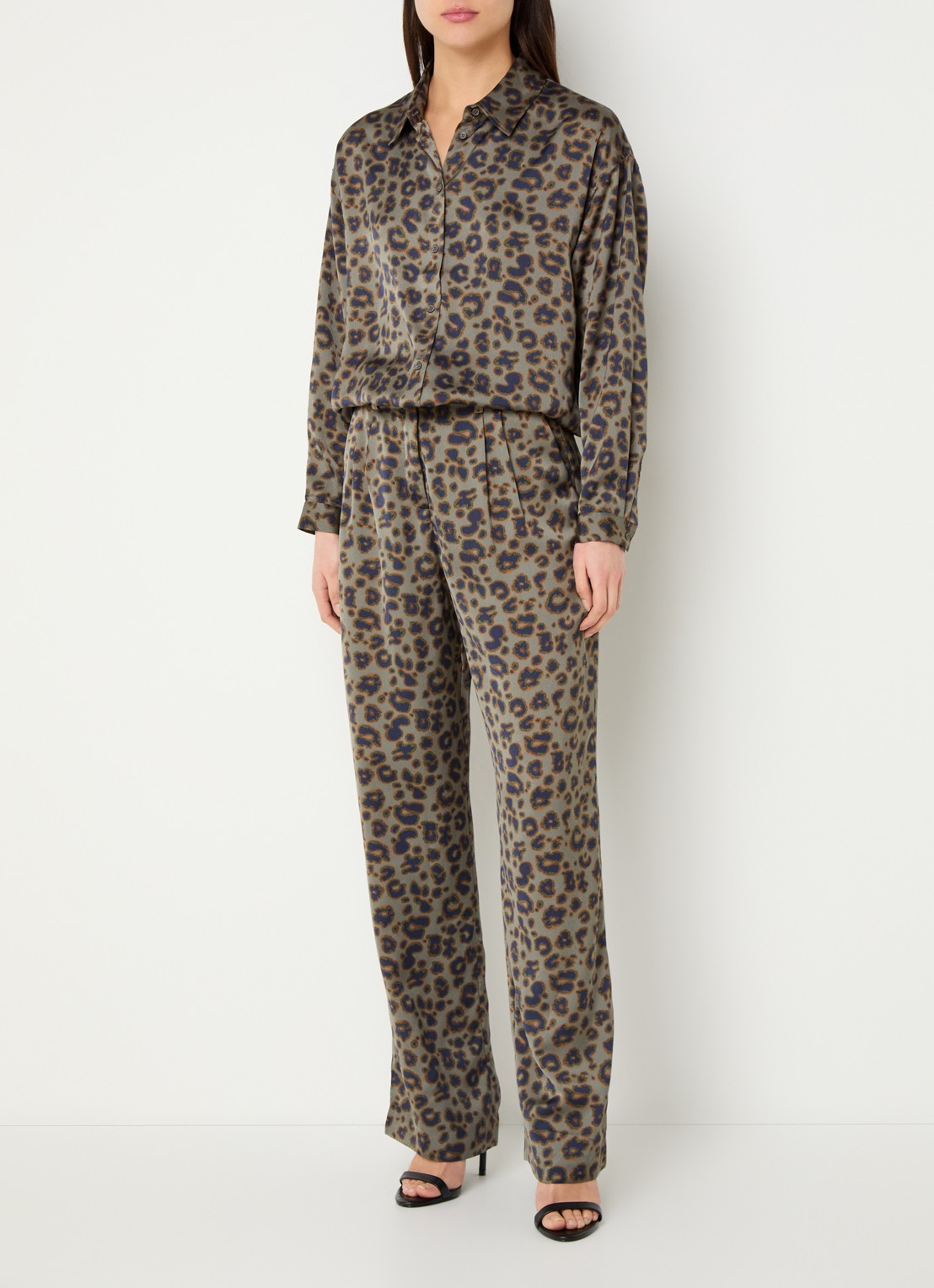 ba&sh Billie blouse van panterprint - voorkant 4 olijfgroen
