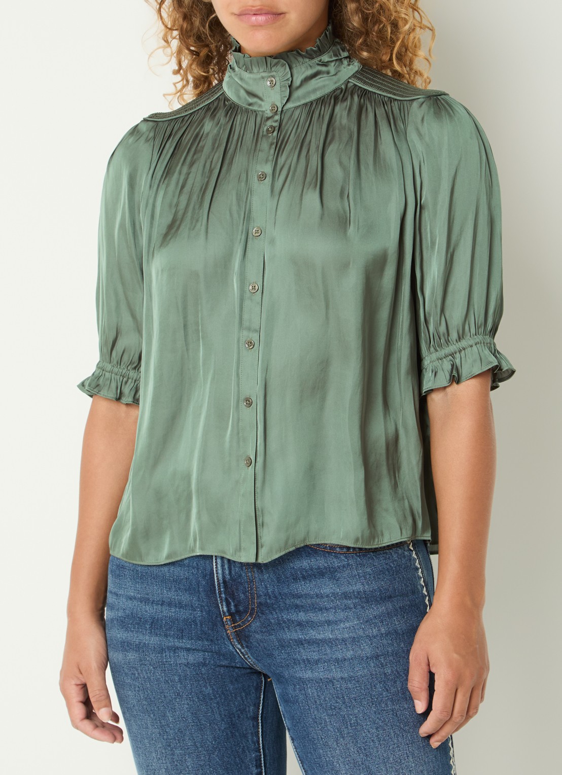 ba&sh Camila blouse van satijn met ballonmouw - detail bronsgroen