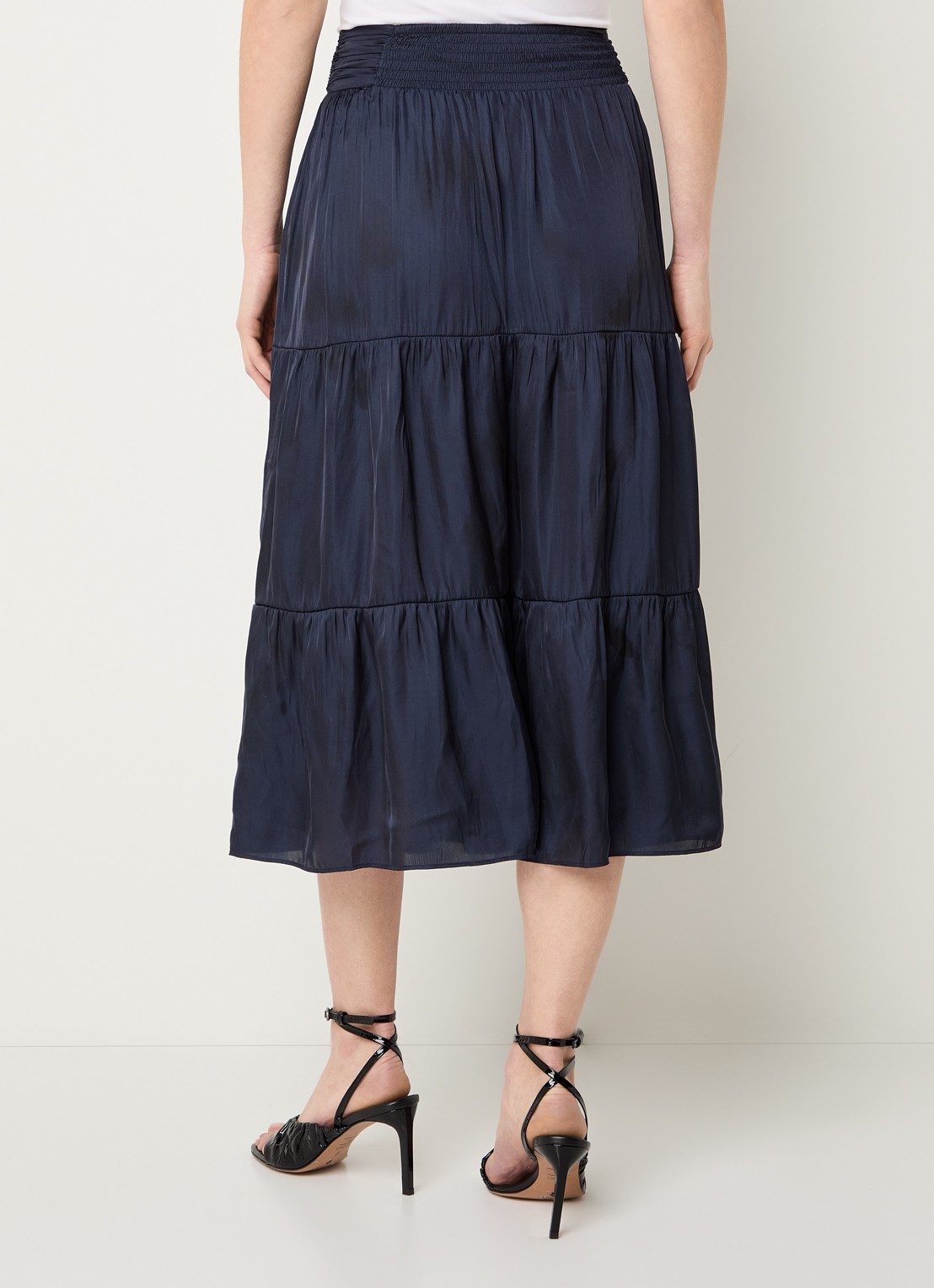 ba&sh Camyla midi rok van satijn - detail 4 donkerblauw