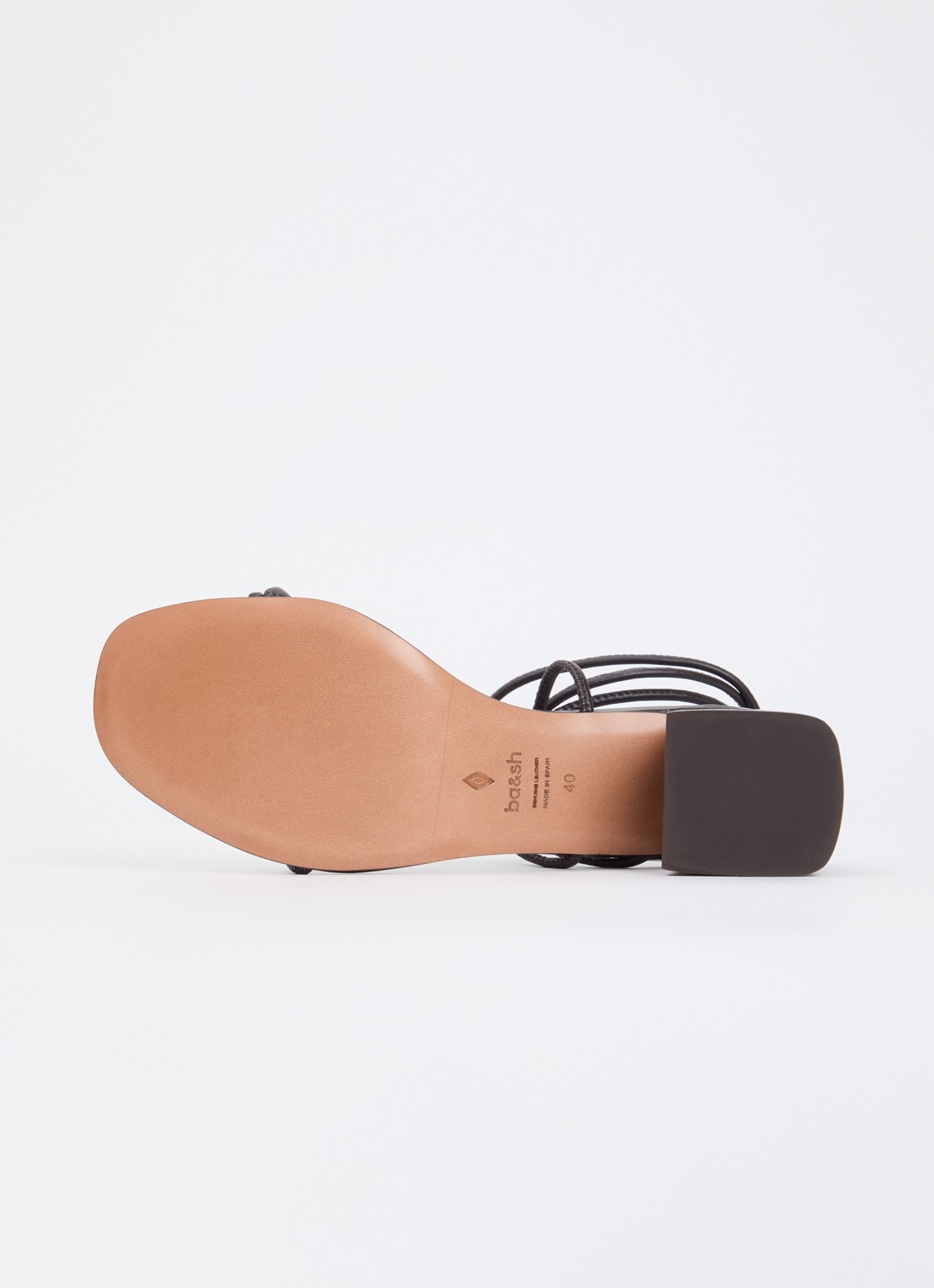 ba&sh Caya sandalette van lamsleer - detail 5 donkerbruin