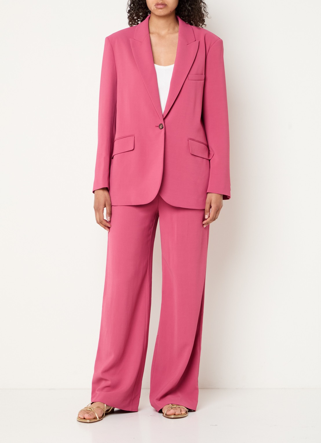 ba&sh Cetty blazer met klepzakken - voorkant 3 donkerroze