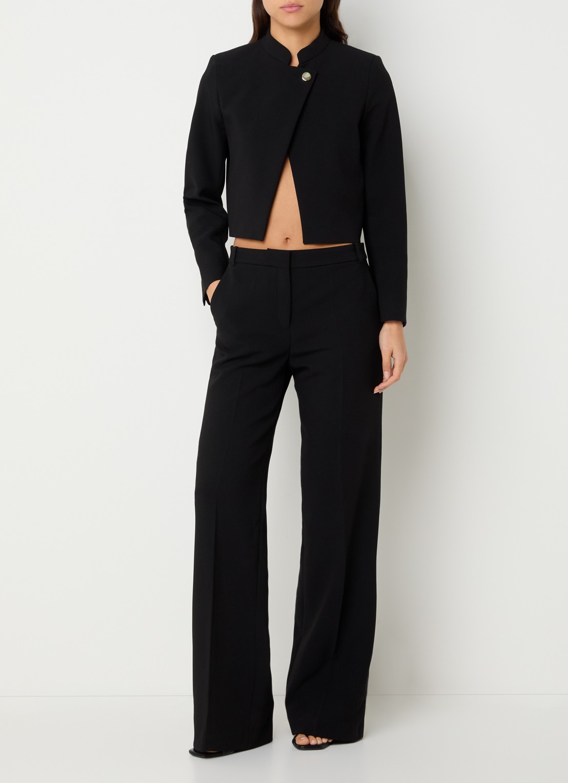 ba&sh Chaza mid waist straight fit pantalon met steekzakken - voorkant 3 zwart