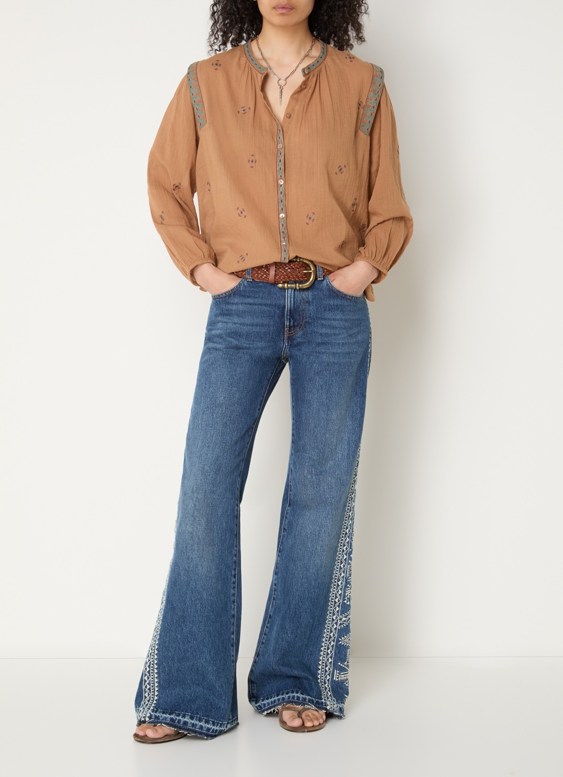 ba&sh Dalila blouse met borduring - voorkant 4 camel