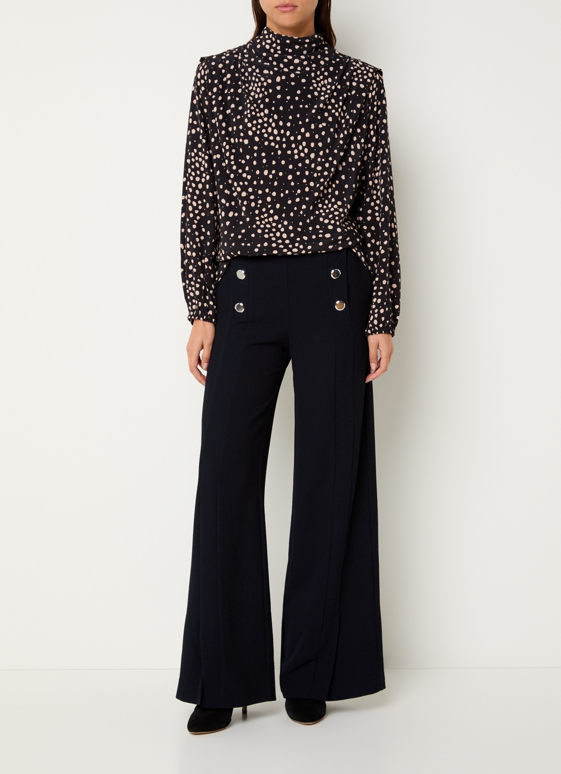 ba&sh Delphine top met stippenprint en asymmetrisch detail - voorkant 2 zwart