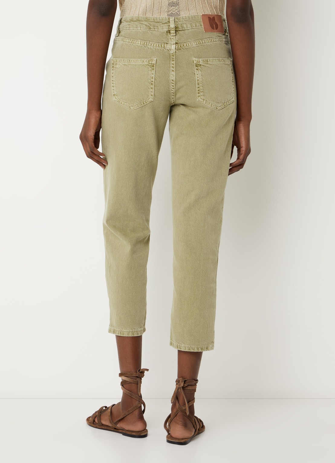 ba&sh Fally mid waist cropped slim fit jeans met gekleurde wassing - achterkant 2 khaki