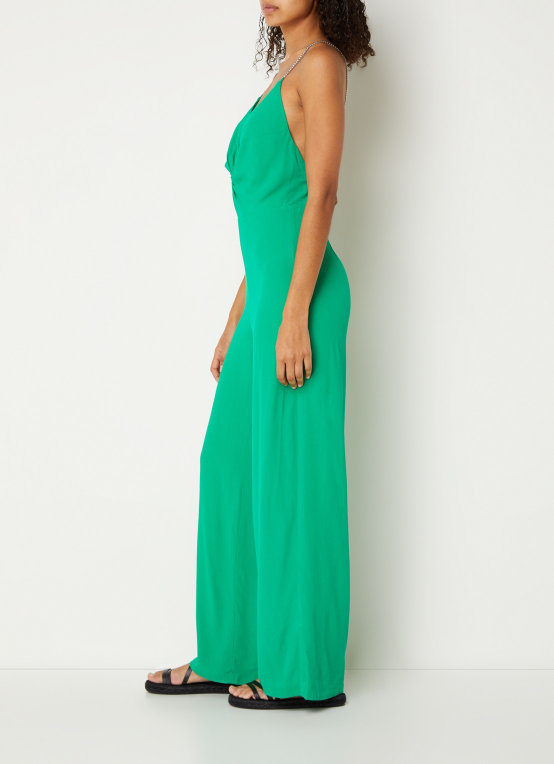 ba&sh Fifia loose fit jumpsuit met rugdecolleté  - voorkant 2 groen