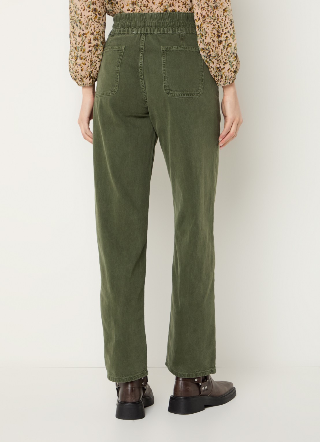 ba&sh Fima high waist straight fit broek met steekzakken - achterkant groen