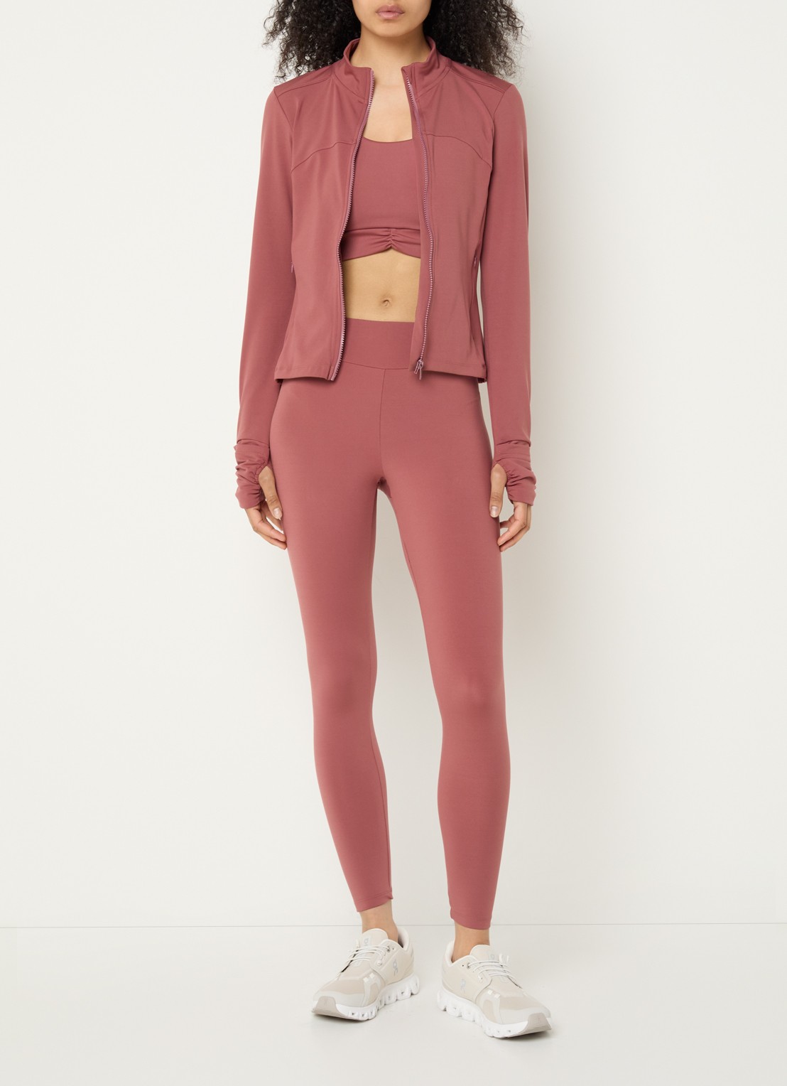 ba&sh Gladys sweatvest met ritszakken - voorkant 4 donkerroze