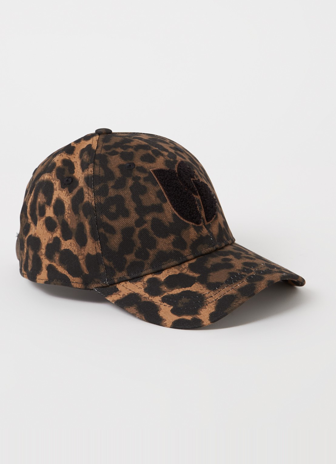 ba&sh Hino pet met panterprint en logoborduring - voorkant donkerbruin