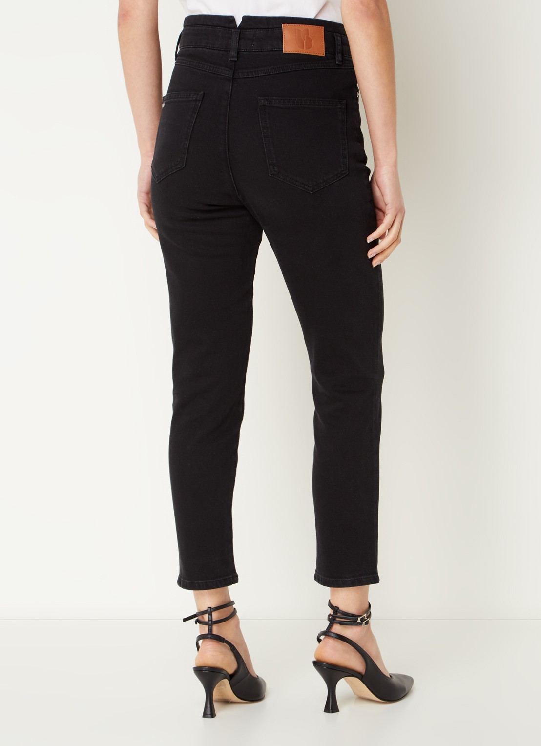 ba&sh Inzo high waist cropped slim fit jeans met gekleurde wassing - achterkant zwart