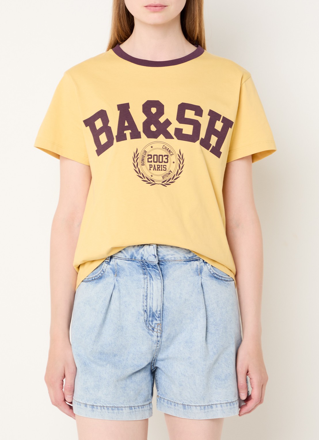 ba&sh Ioni T-shirt met logoprint - detail geel
