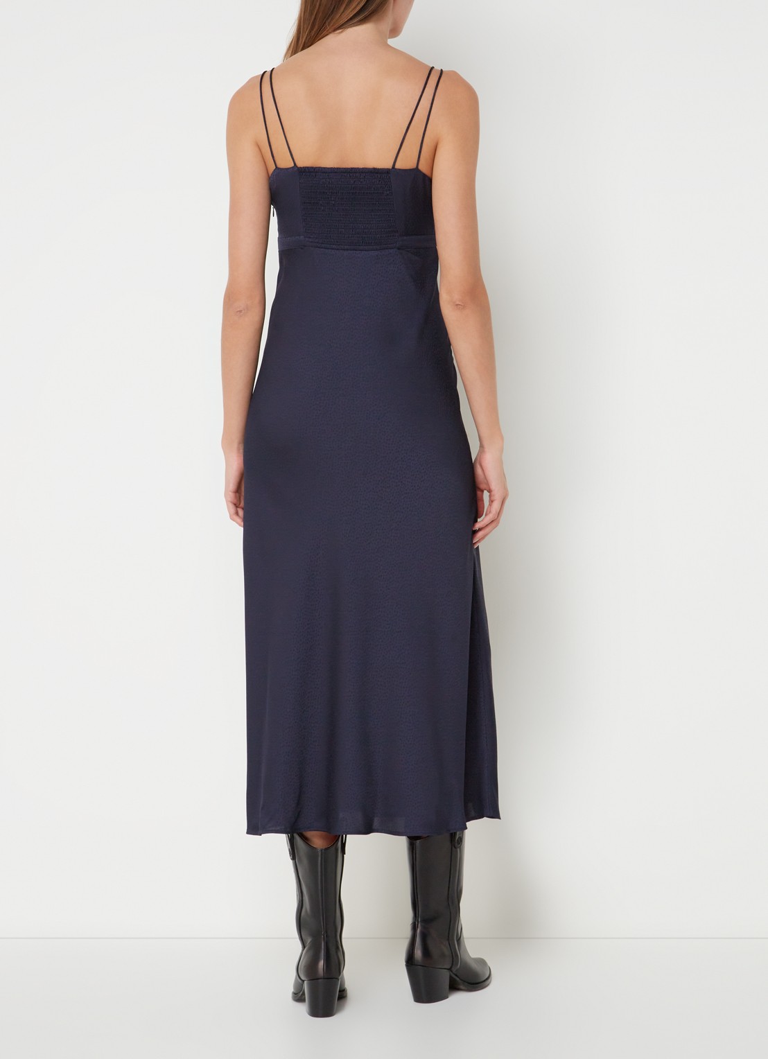 ba&sh Issa midi jurk van satijn - achterkant 5 donkerblauw