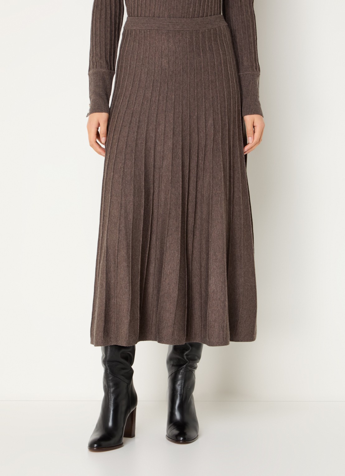 ba&sh Jada ribgebreide midi rok in wolblend - detail 2 chocoladebruin