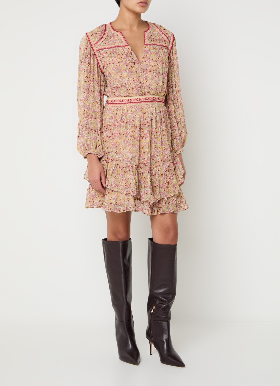 ba&sh Loly semi-transparante mini tuniekjurk met bloemenprint - voorkant 3 roze