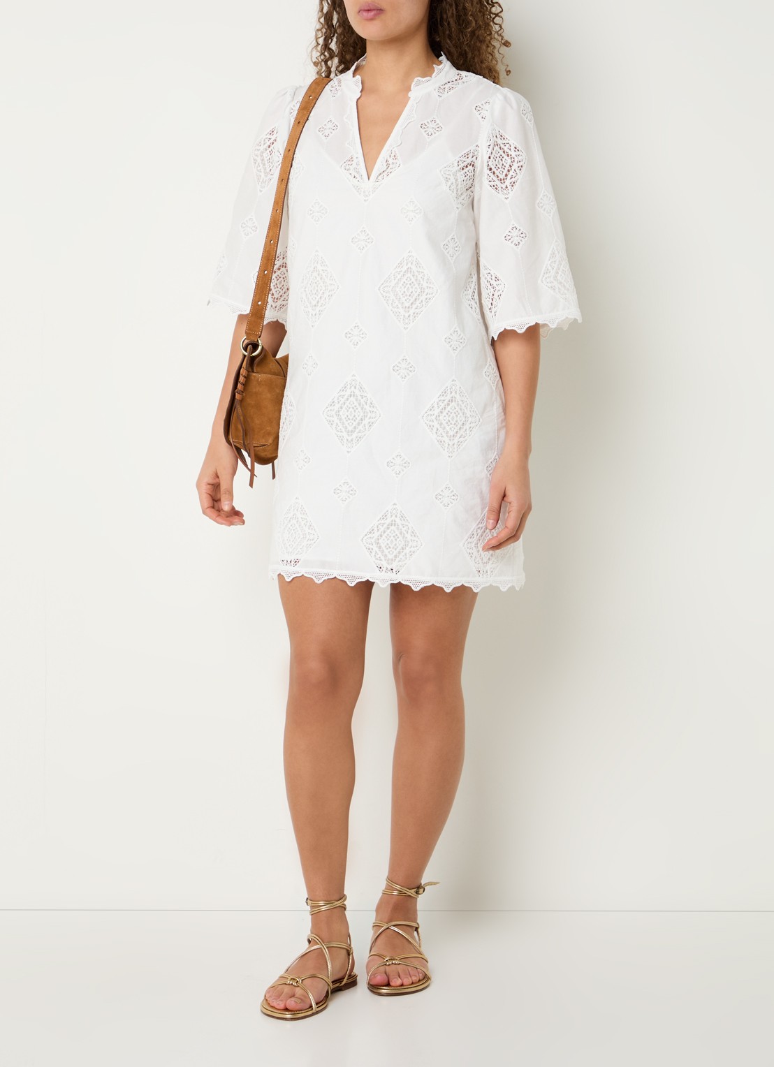 ba&sh Malo mini jurk met broderie - voorkant 2 gebroken wit
