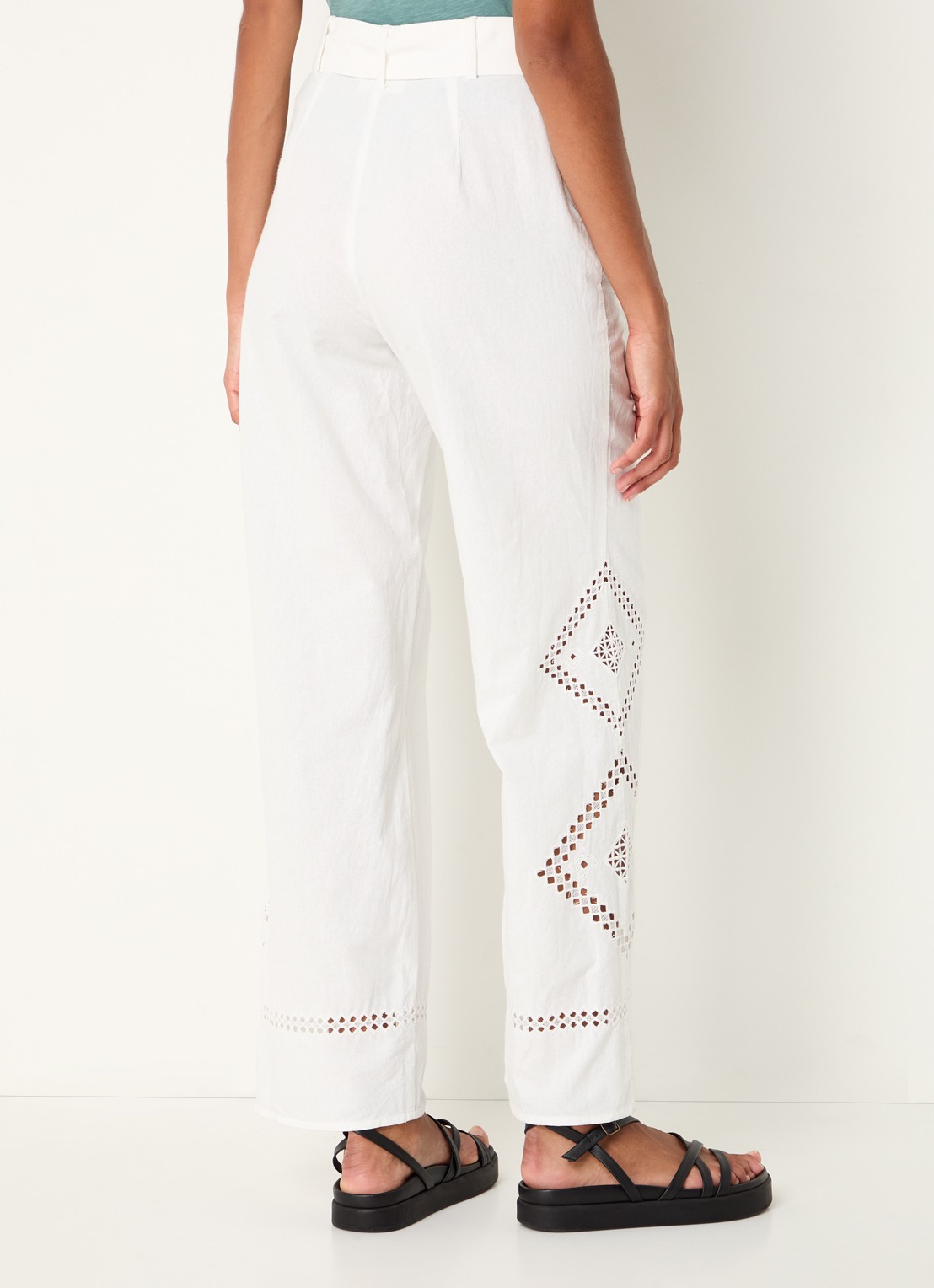 ba&sh Marlon high waist loose fit pantalon met opengewerkt detail - achterkant 4 gebroken wit