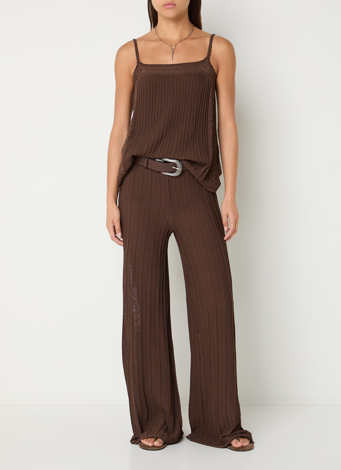 ba&sh Naho high waist wide fit broek met ribstructuur - voorkant 4 bruin