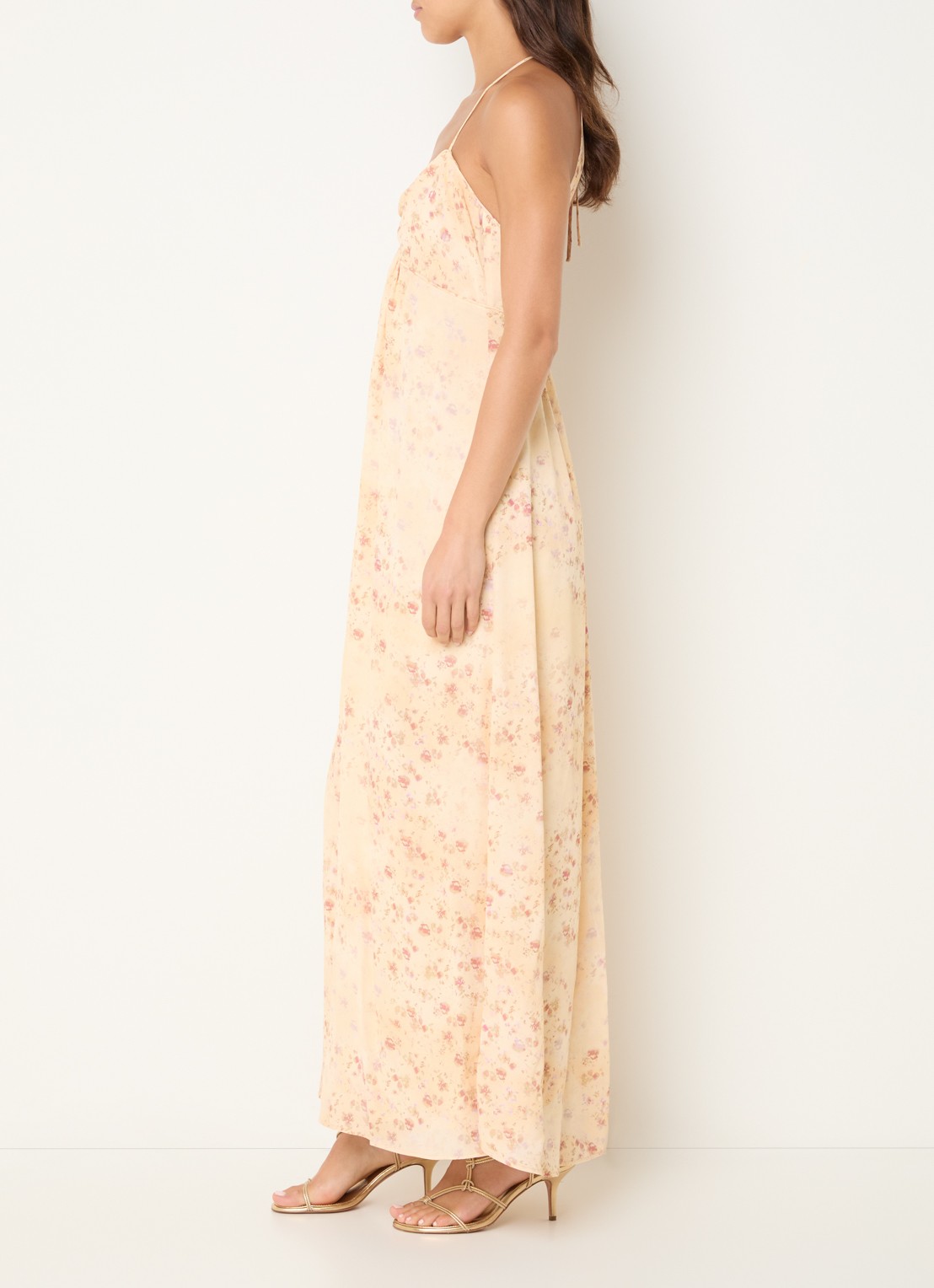 ba&sh Natz maxi jurk met bloemenprint en rugdecolleté - voorkant 4 abrikoos