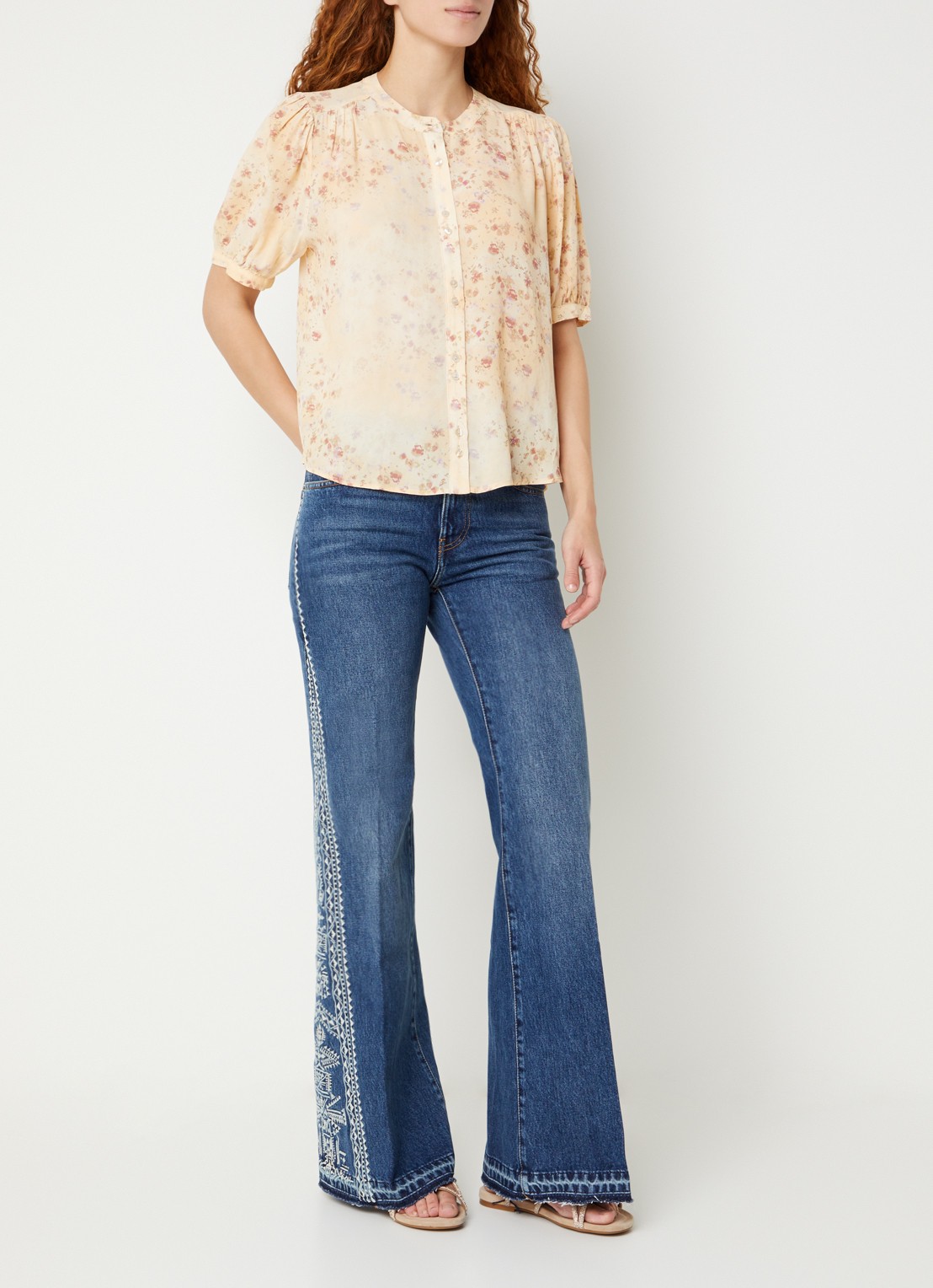 ba&sh Novella blouse met bloemenprint  - voorkant 3 vanillegeel