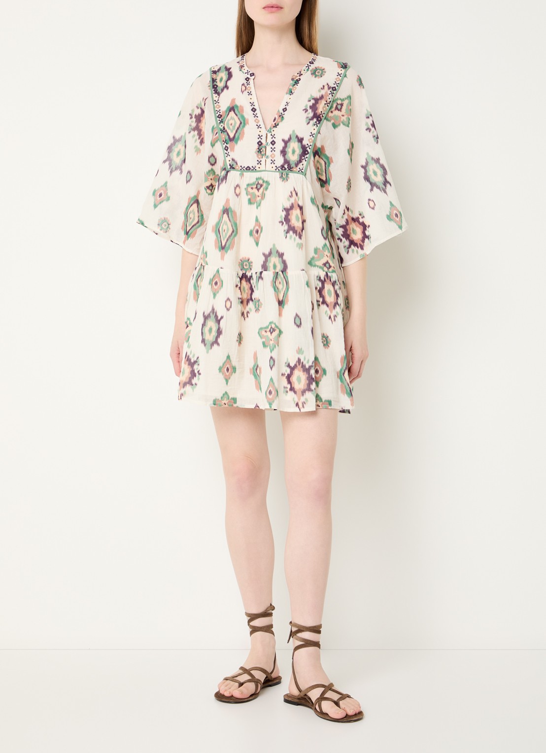 ba&sh Olalie mini jurk met grafische print - voorkant 2 gebroken wit