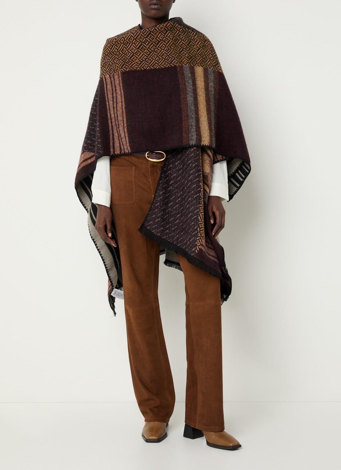 ba&sh Panama poncho in wolblend met grafische print - detail 2 donkerbruin