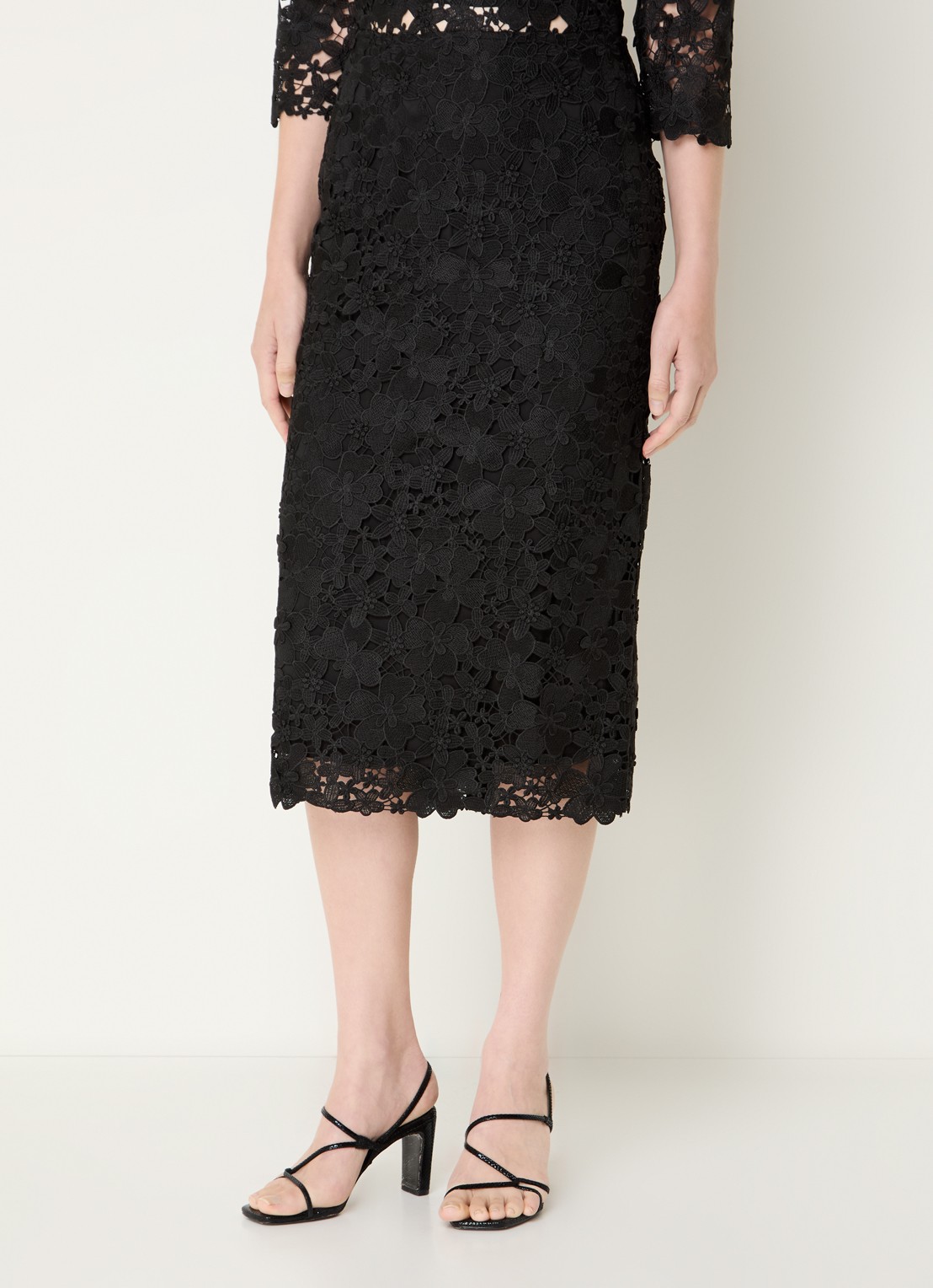 ba&sh Payton midi rok met bloemborduring - detail 4 zwart
