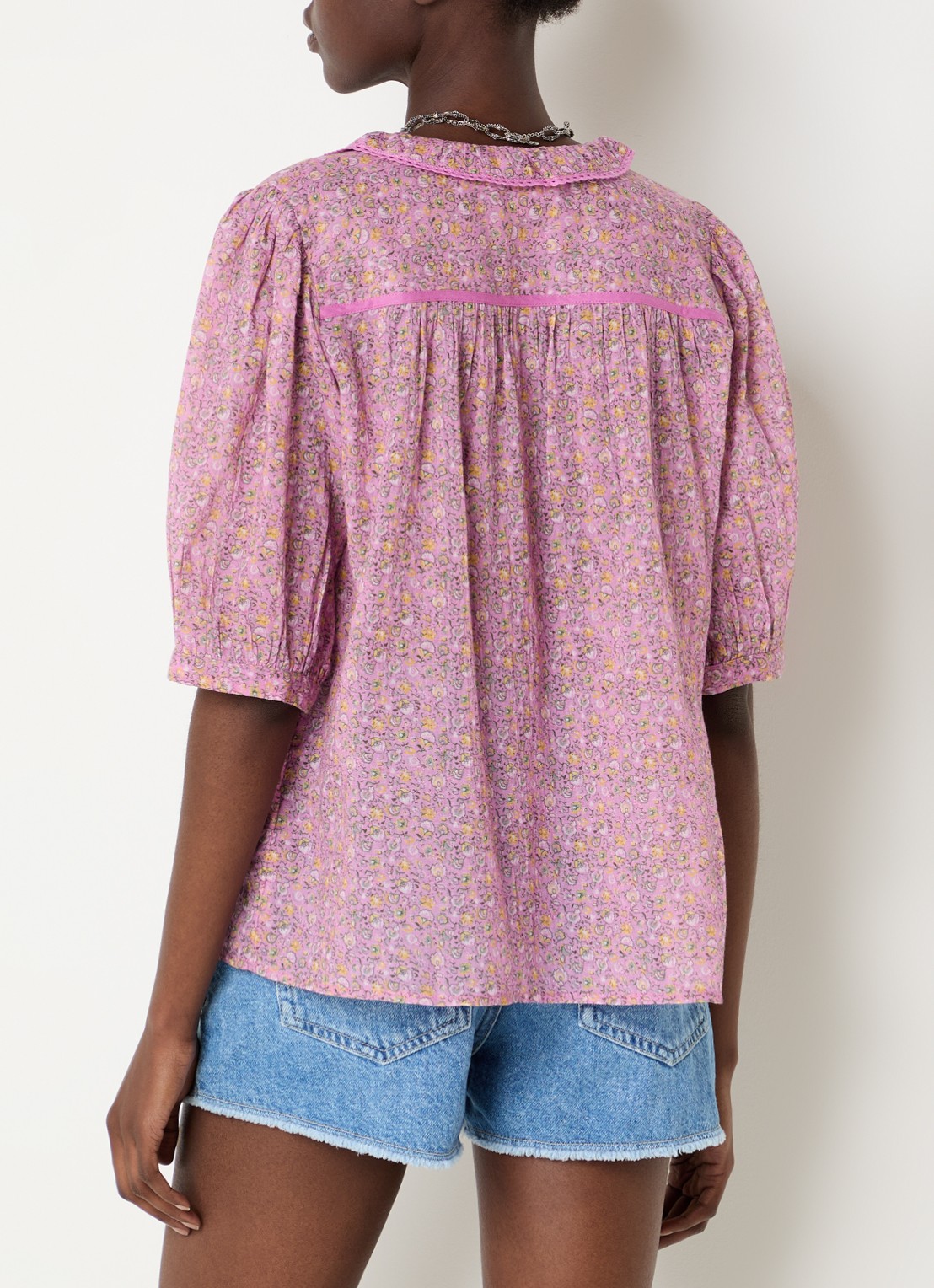 ba&sh Physalys blouse met bloemenprint - achterkant roze