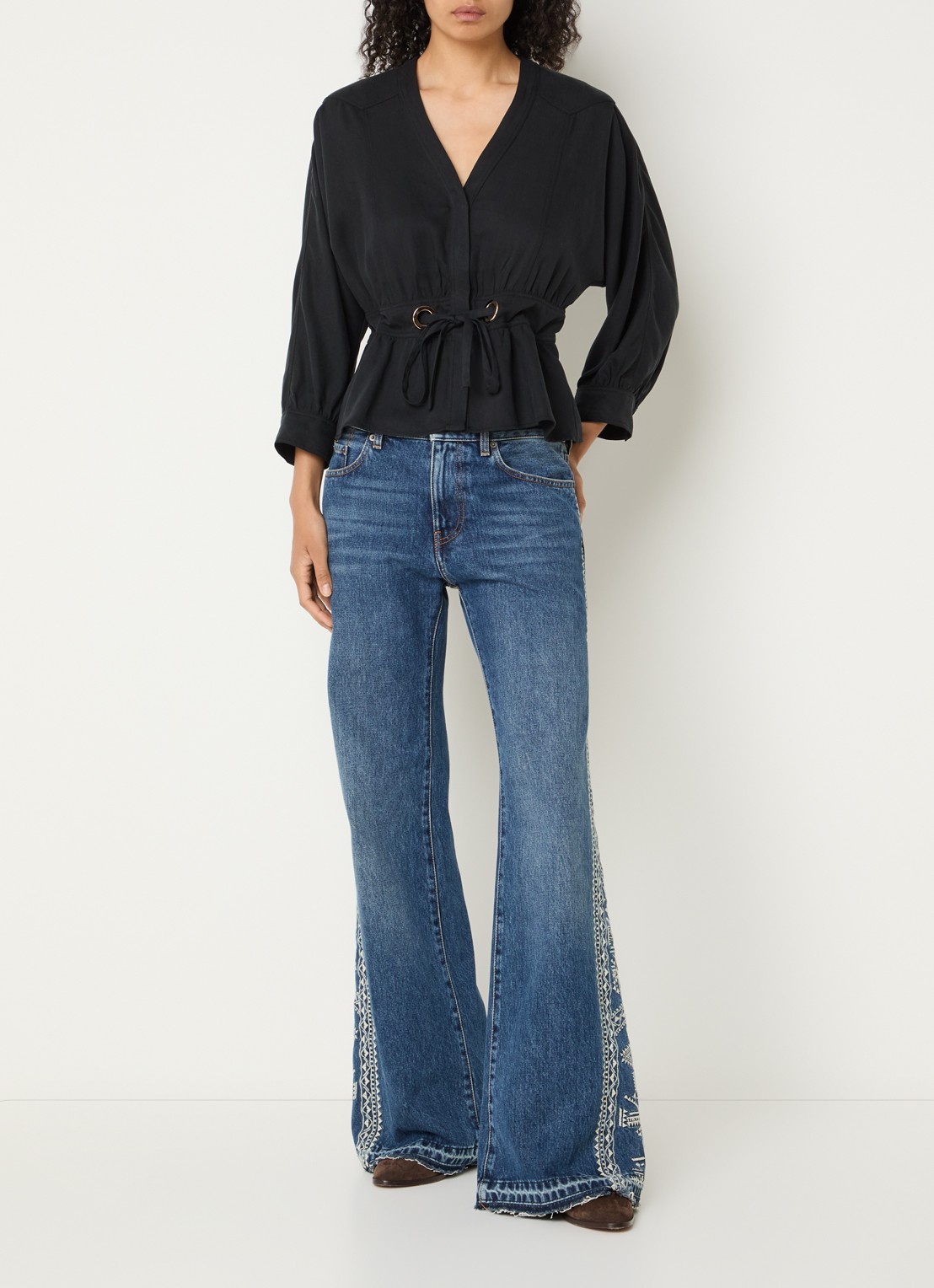 ba&sh Precilia blouse met strikceintuur - voorkant 2 zwart